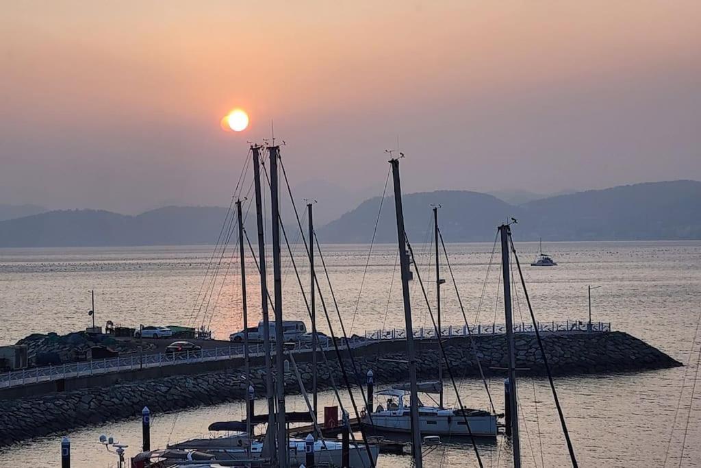The Castle Ocean Suite Yeosu Dış mekan fotoğraf