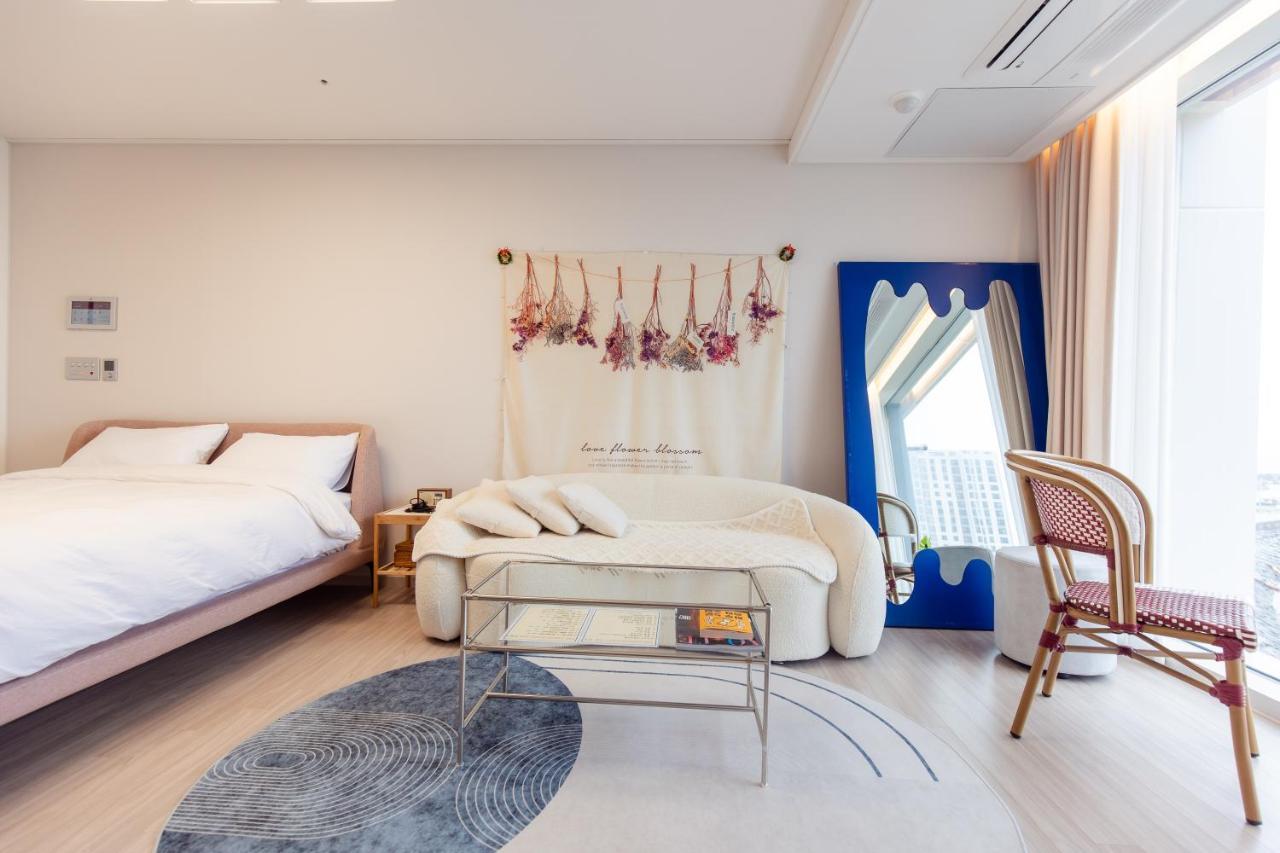 The Castle Ocean Suite Yeosu Dış mekan fotoğraf